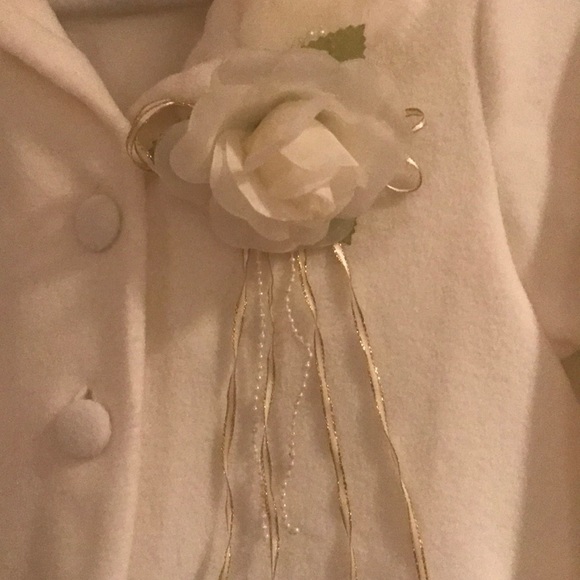 Girls special occasion coat, size 6 - Picture 3 of 5